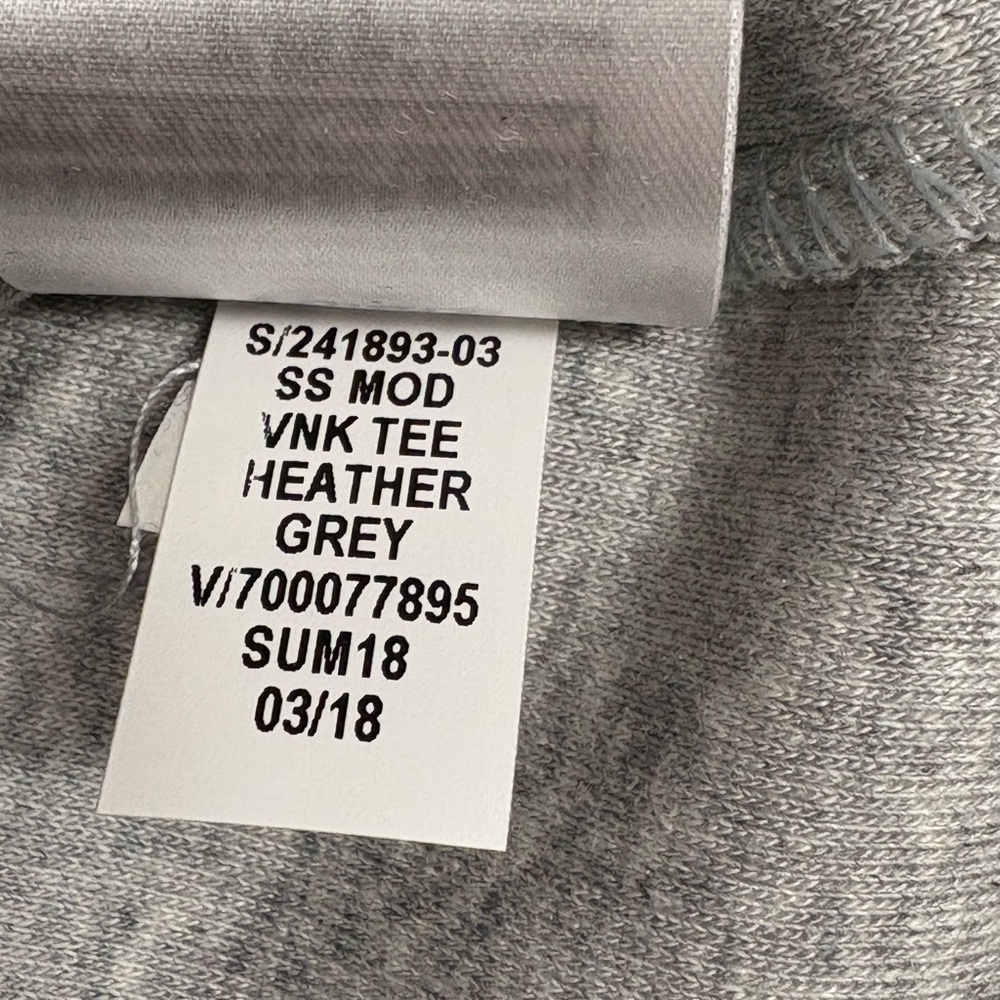 NWT GAP Modern Tee | L | V-Neck | Gray - Picture 5 of 7